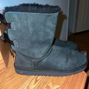 black mini bow ugg boots
